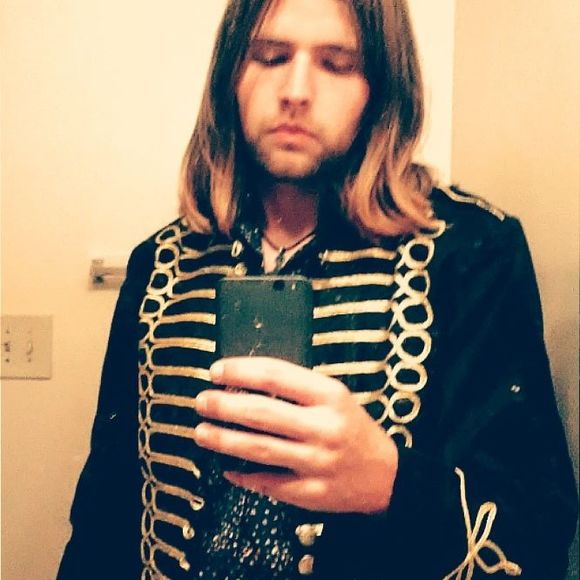 Meet your Posher, Kevin - Picture 1 of 1